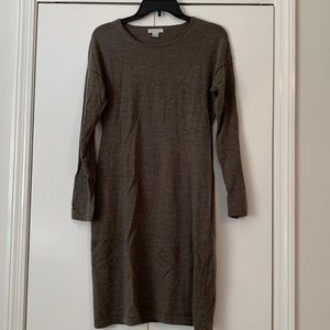 Garnet Hill sweater dress, 100% merino wool, size med EUC